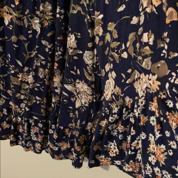 Ruffly, navy blue top - Picture 2 of 2